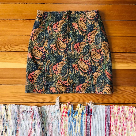 Free People Dresses & Skirts - Free People skirt